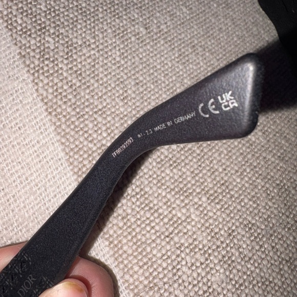 Black and Purple Visor Sunglasses - Picture 5 of 11